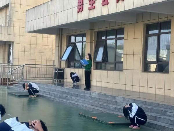 岳陽(yáng)市江南通信職業(yè)技術(shù)學(xué)校有限公司,岳陽(yáng)江南學(xué)校,岳陽(yáng)江南通信學(xué)校,岳陽(yáng)職業(yè)學(xué)校